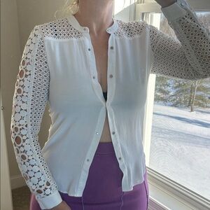 Elegant White Lace Sleeve Blouse